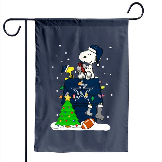Dallas Cowboys Snoopy And Woodstock Christmas Garden Flag