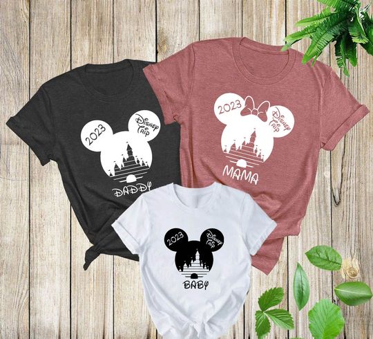Personalized Disney Family Vacation 2023 T-Shirt Disney Family Squad